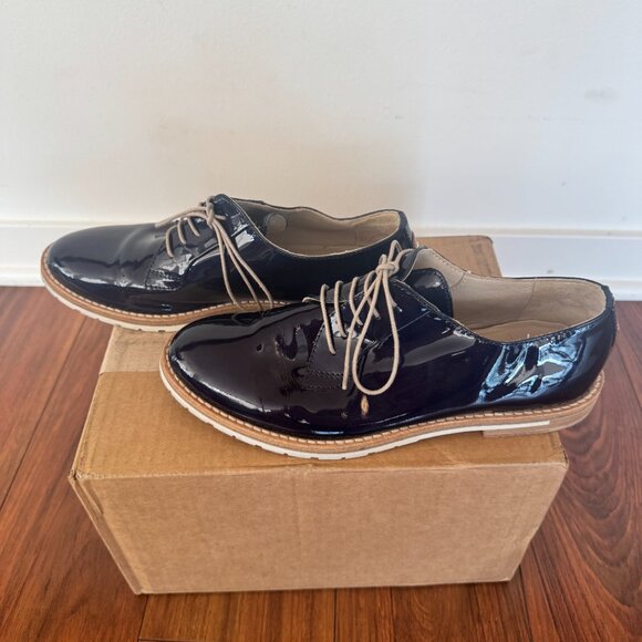 AGL Navy Patent Leather Lace-Up Shoes - Picture 10 of 12